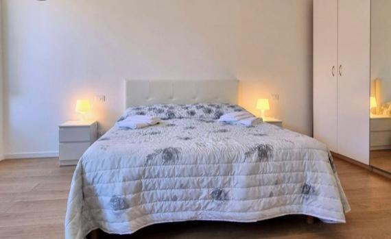 Adriana Apartment Триест Екстериор снимка