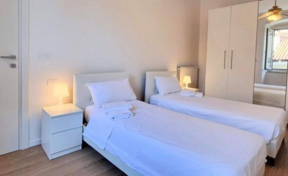 Adriana Apartment Триест Екстериор снимка